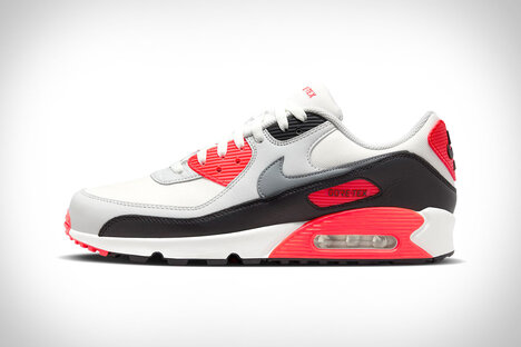 Nike Air Max 90 Gore-Tex Sneakers Nike Air Max 90 Gore-Tex Sneakers