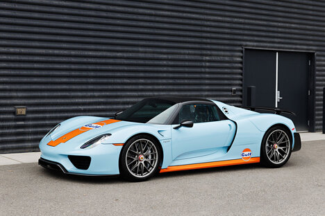 2015 Porsche 918 Gulf Oil Spyder 2015 Porsche 918 Gulf Oil Spyder