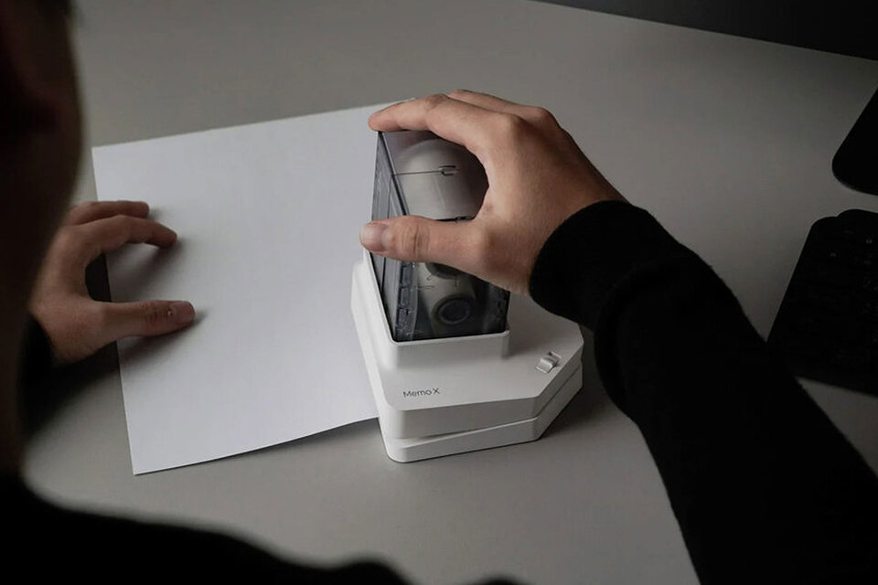 Memo X Sticky Note Maker | Uncrate