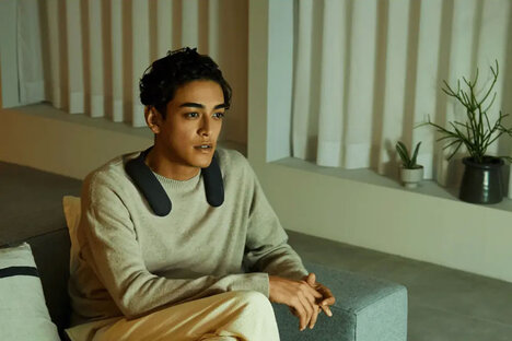 Sony Bravia Theater U Wearable TV Speaker Sony Bravia Theater U Wearable TV Speaker