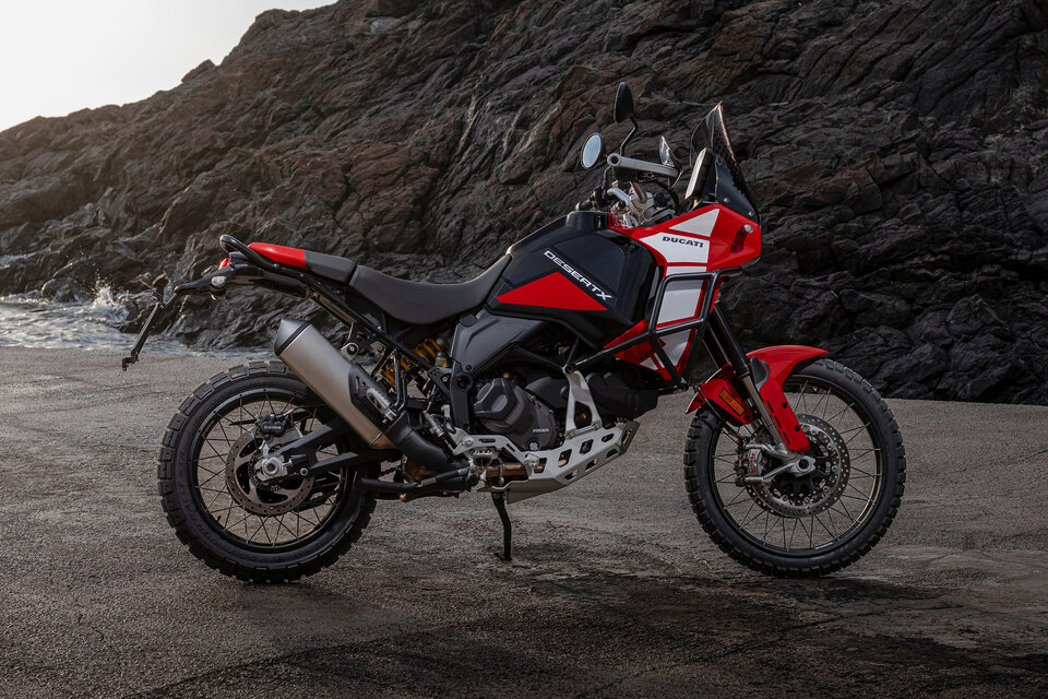 ドゥカティ デザートX ディスカバリー モーターサイクル | Uncrate