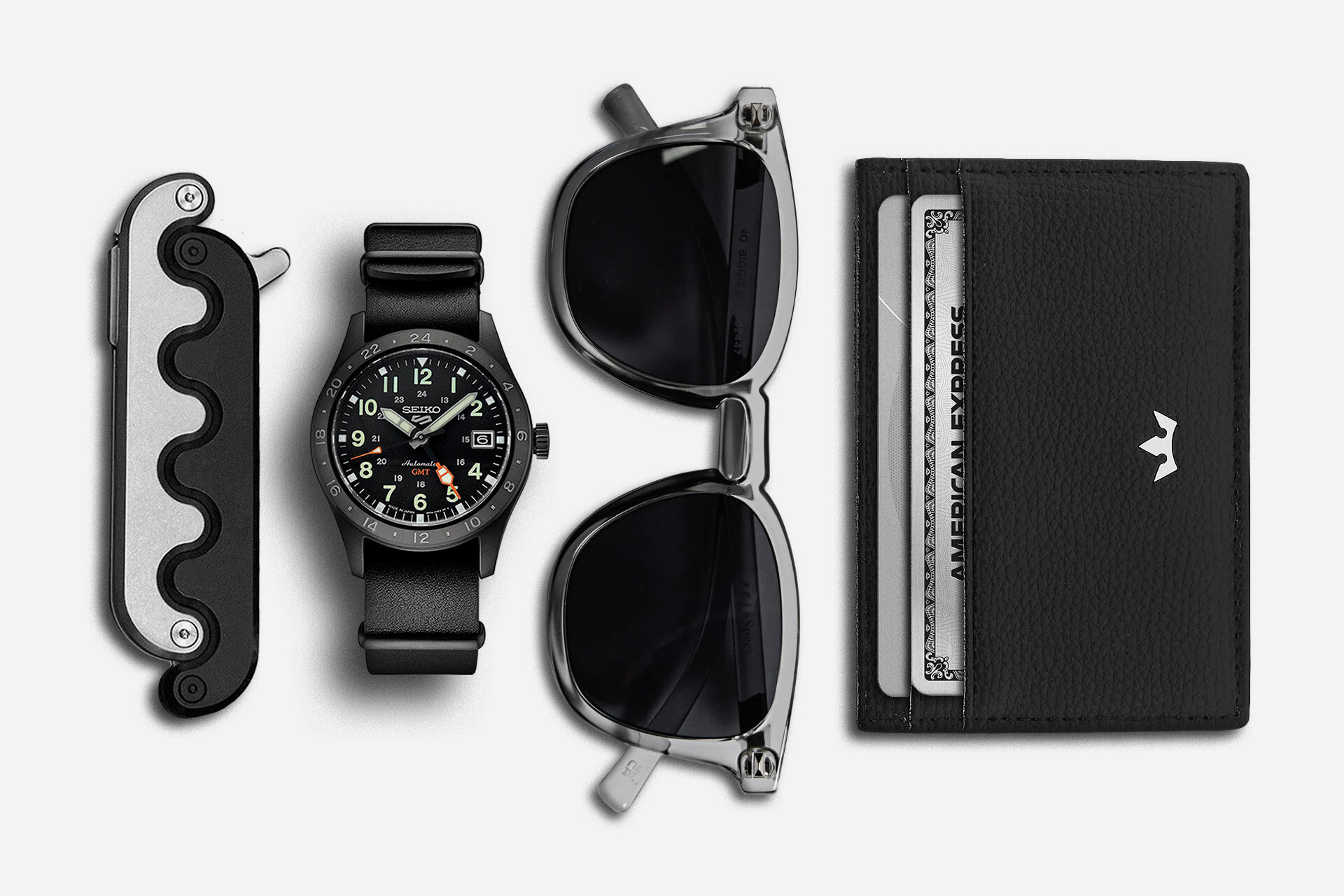 Everyday Carry: Sidewinder | Uncrate