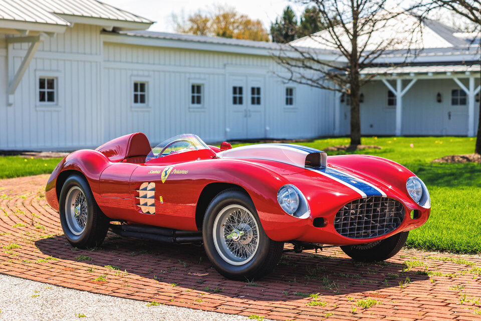 ヘラーリ様 1955 フェラーリ 410 スポーツ スパイダー | Uncrate