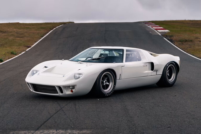 1969 Ford GT40 Lightweight | Uncrate