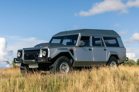 The Sultan of Brunei's 1986 Lamborghini LM002 The Sultan of Brunei's 1986 Lamborghini LM002
