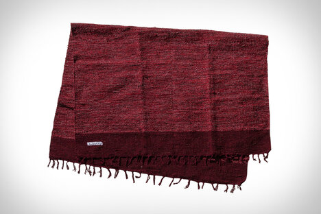 Handloomed Recycle Yarn Rug Handloomed Recycle Yarn Rug