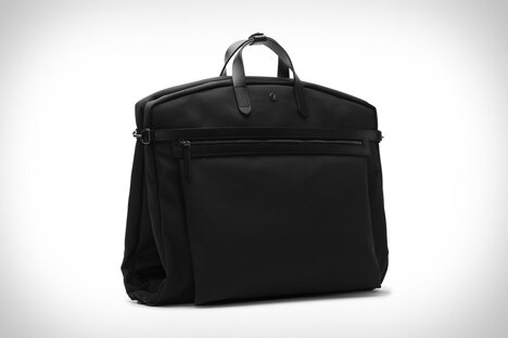 Mismo M/S Suit Carrier Mismo M/S Suit Carrier