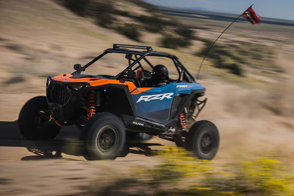 2025 Polaris RZR Pro R 终极全地形车 | Uncrate