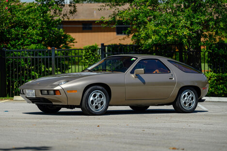 Tom Cruise's Risky Business 1979 Porsche 928 Coupe Tom Cruise's Risky Business 1979 Porsche 928 Coupe