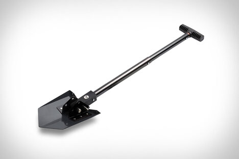 紧凑型 Delta 铲车