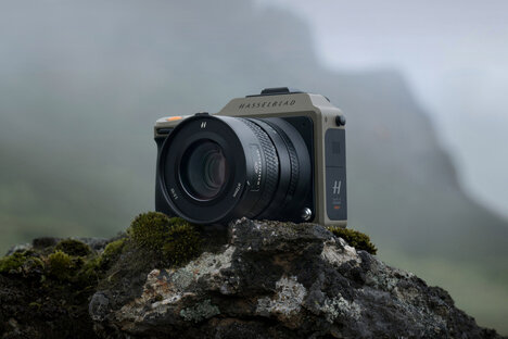 Hasselblad X2D 100C Earth Explorer LE Camera Hasselblad X2D 100C Earth Explorer LE Camera