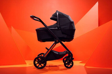 Silver Cross x Lamborghini Reef Al Arancio Stroller Silver Cross x Lamborghini Reef Al Arancio Stroller