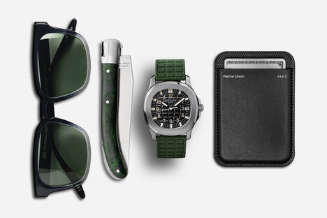 Everyday Carry: Dark Matter Everyday Carry: Dark Matter