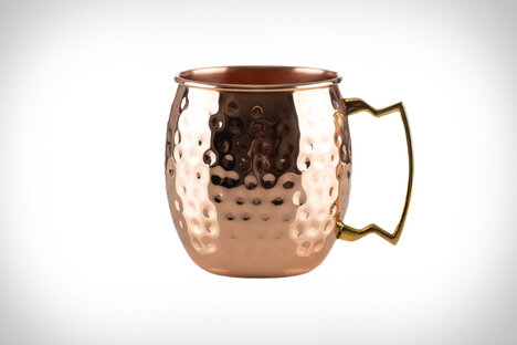 Tasse à mule en cuivre massif martelé en forme de taureau en Chine