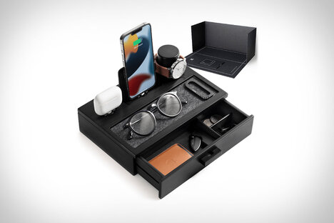 Holme & Hadfield The Hub Nightstand Organizer