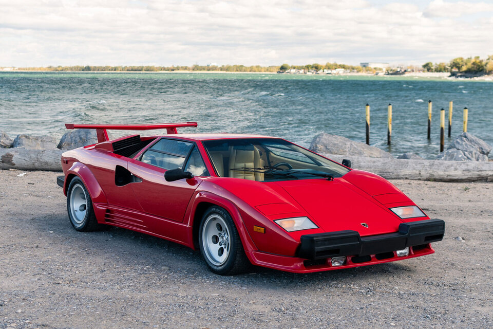 1986 Lamborghini Countach LP5000 Quattrovalvole | Uncrate
