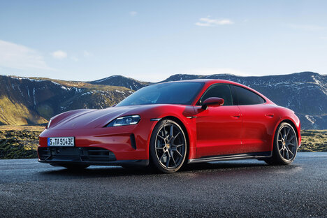 2025 Porsche Taycan GTS EV 2025 Porsche Taycan GTS EV