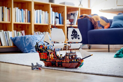 LEGO Classic Pirate Ship
