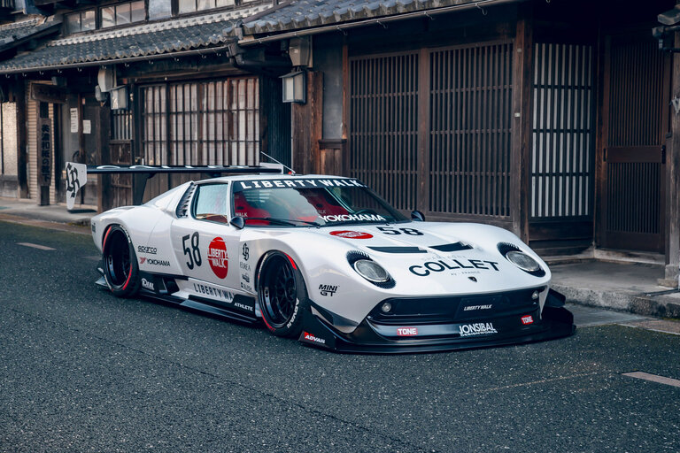 Liberty Walk GT Lamborghini Miura Body Kit