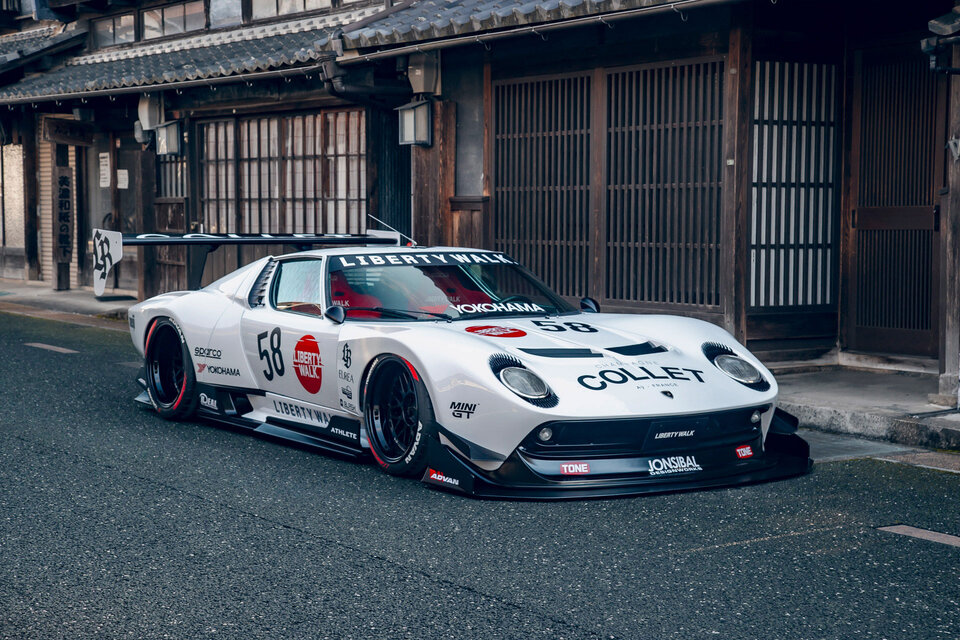 自動車 liberty walk 01/20 Liberty Walk Has Aced The Nissan Z's Retro Look