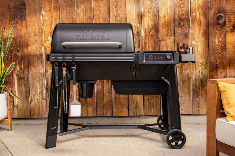 Traeger Woodridge Series Pellet Grills