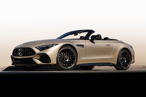 2025 Mercedes-AMG SL 63 MANUFAKTUR Golden Coast Convertible 2025 Mercedes-AMG SL 63 MANUFAKTUR Golden Coast Convertible