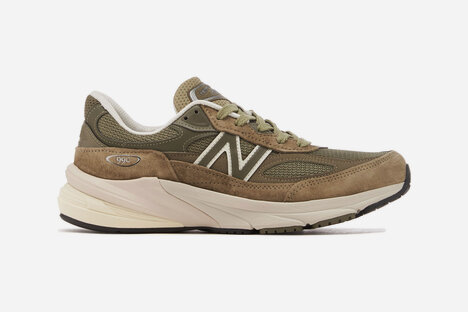 New Balance Made in USA 990v6 Olive Sneakers New Balance Made in USA 990v6 Olive Sneakers