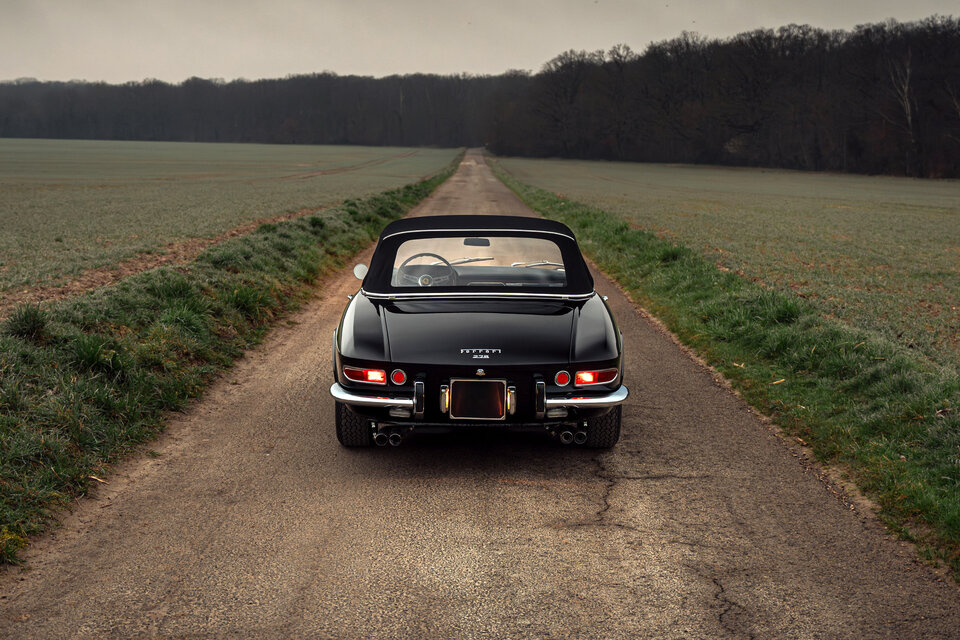 1965 Ferrari 275 GTS by Pininfarina