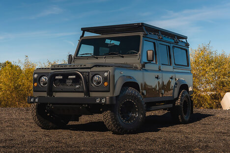 Arkonik Land Rover Defender Jackal D110 SUV Arkonik Land Rover Defender Jackal D110 SUV