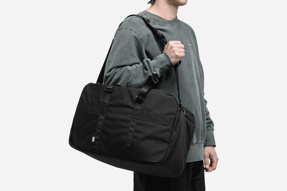 Roderer Award Travel Bag | Uncrate