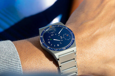 Ressence Type 7 GMT Watch Ressence Type 7 GMT Watch