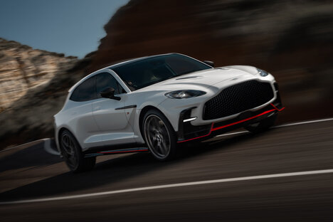 2025 Aston Martin DBX S SUV 2025 Aston Martin DBX S SUV