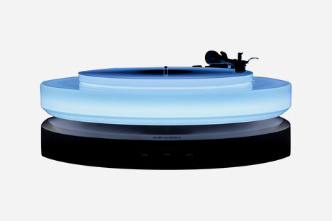 Audio-Technica Hotaru Turntable Audio-Technica Hotaru Turntable