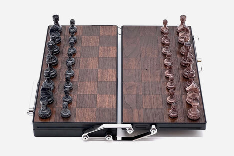Kinetic Chess Set Kinetic Chess Set