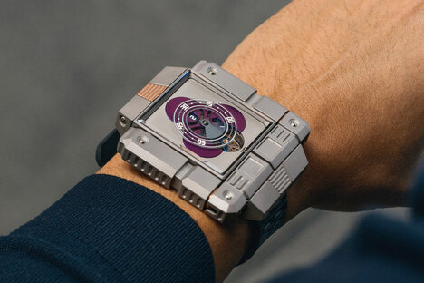 Hautlence Retrovision '85 Transforming Watch Hautlence Retrovision '85 Transforming Watch