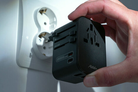 Matador 全球旅行适配器