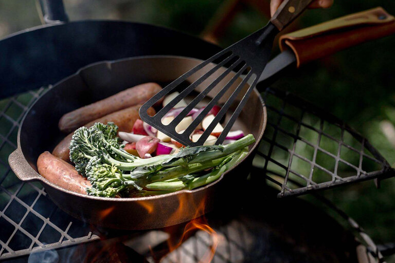Barebones All-in-One Cast Iron Skillet