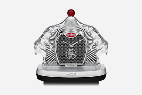 Jacob & Co. x Bugatti Calandre 座钟