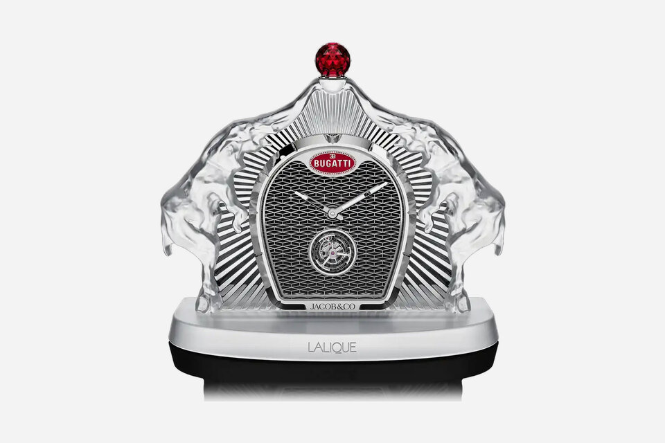 BUGATTI Calandre N　A 00407 This $240,000 Desk Clock Does Something Even A Lamborghini