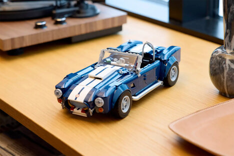 LEGO Shelby Cobra 427 S/C LEGO Shelby Cobra 427 S/C