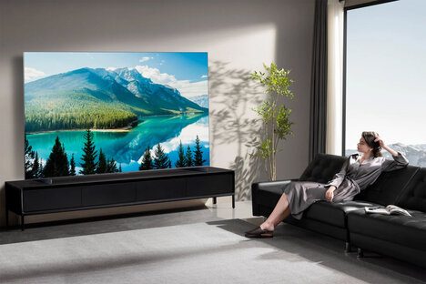 TCL QM8K Mini LED TV