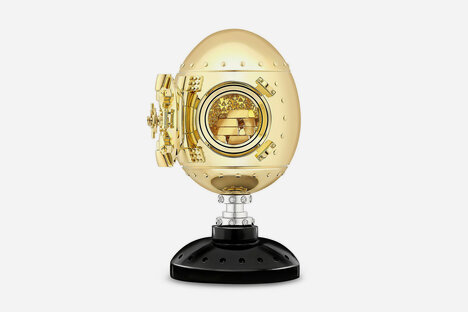 Fabergé x 007 Limited Edition Goldfinger Egg Objet Fabergé x 007 Limited Edition Goldfinger Egg Objet