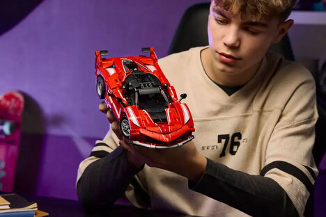 LEGO Ferrari FXX K