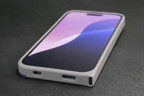 Obsoless Lightning to USB-C iPhone Case