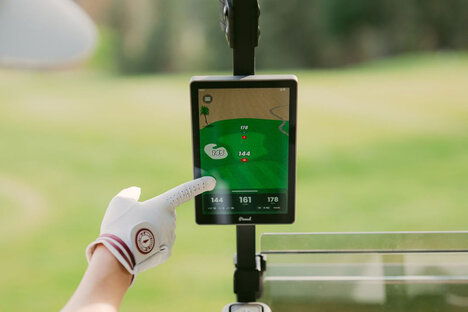 Pinned Golf The Caddie GPS Tablet Pinned Golf The Caddie GPS Tablet