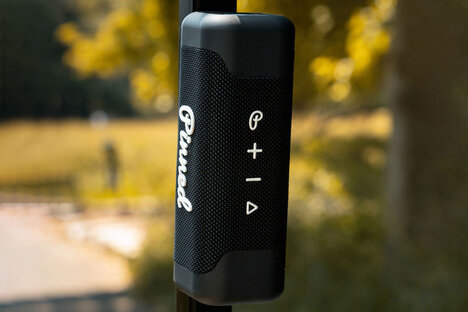 Pinned Golf Sound Stick Speaker