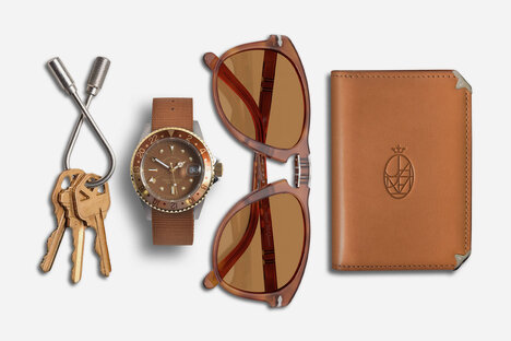 Everyday Carry: Sienna Everyday Carry: Sienna