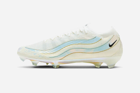 Nike Mercurial Vapor 16 Elite x Air Max 95 SE Soccer Cleats Nike Mercurial Vapor 16 Elite x Air Max 95 SE Soccer Cleats