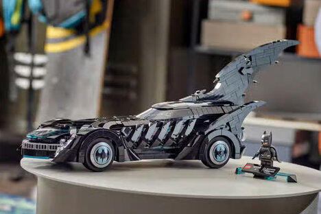 LEGO Batman Forever Batmobile