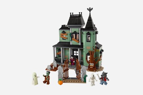 LEGO Creator Haunted Mansion